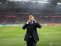 九游娱乐官方平台-关于国内好球员不愿留洋，去欧洲6千欧留国内赚三百万的信息