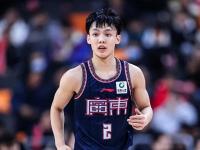九游体育官网-北控死守陈国豪要价徐杰，广东拒做亏本买卖，福建瞄准广厦冠军中锋的简单介绍
