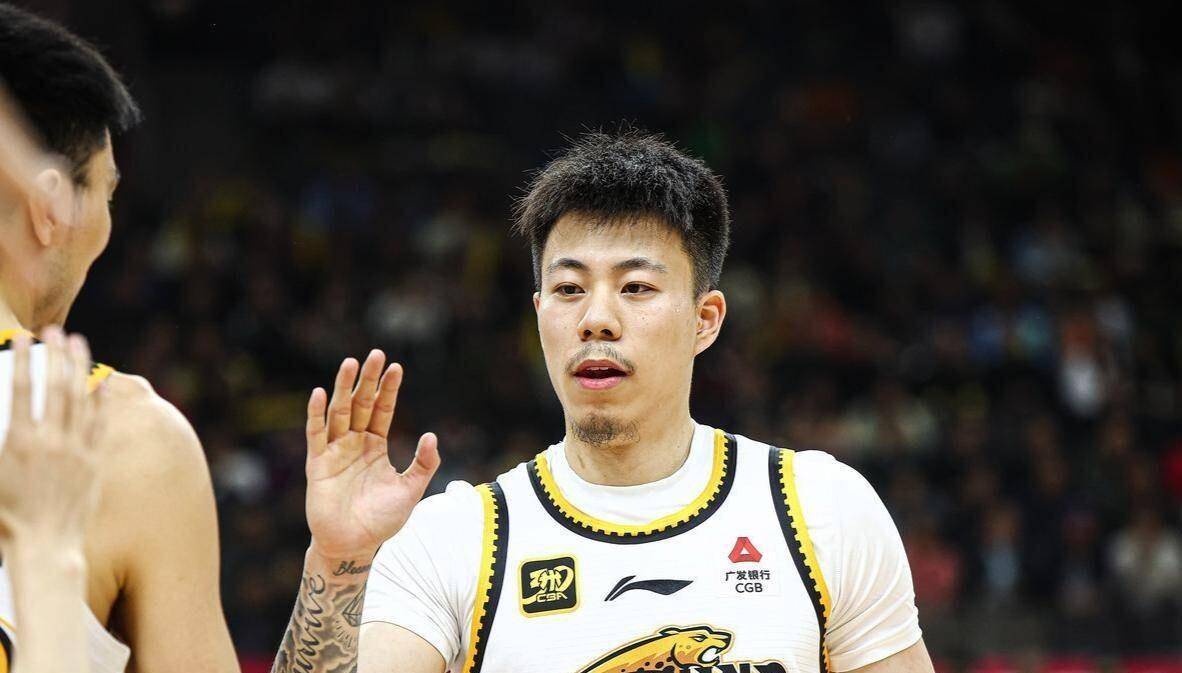 张镇麟陈旧性伤病复发离开国家队返回俱乐部康复的简单介绍