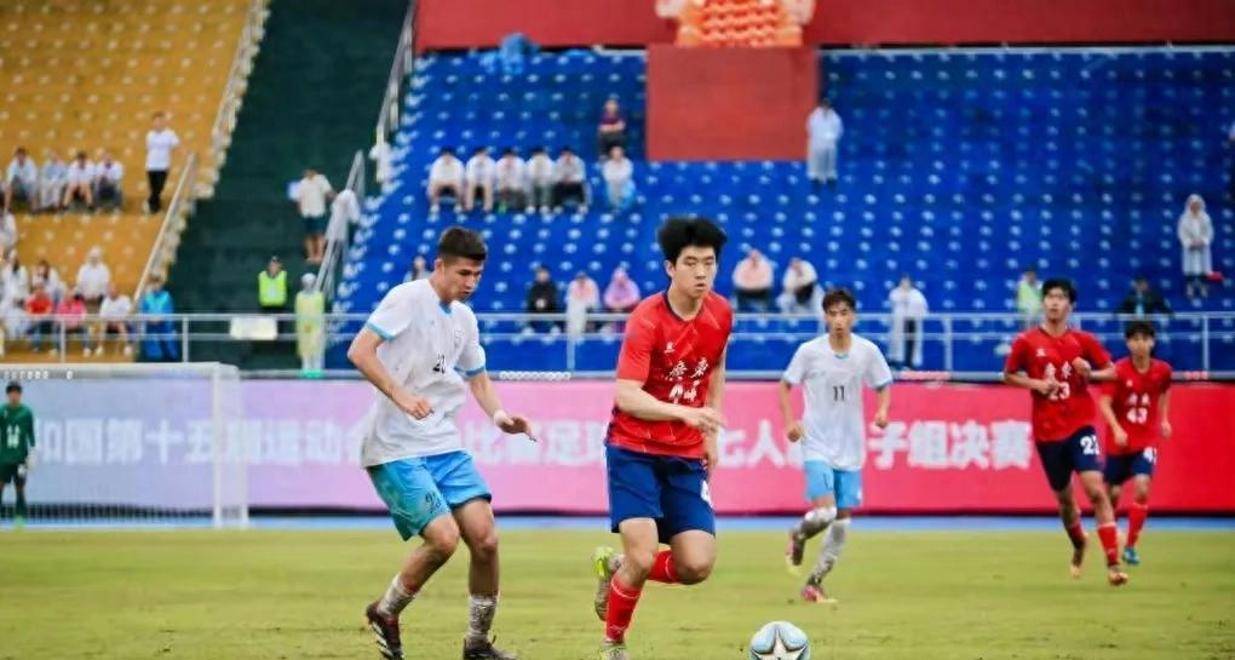 中国男足再演功夫足球高天意恶意犯规逃过红牌